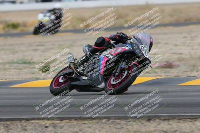 media/Jan-14-2023-SoCal Trackdays (Sat) [[497694156f]]/Turn 4 Set 2 (1030am)/